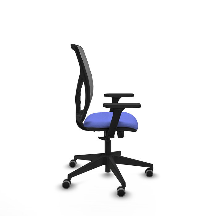 Chaise Motilla Synchro 3 positions tissu Bleu clair Maille Gris Base pyramidale noire Accoudoir 3D Sans appui-tête Roulettes 65mm pour moquette