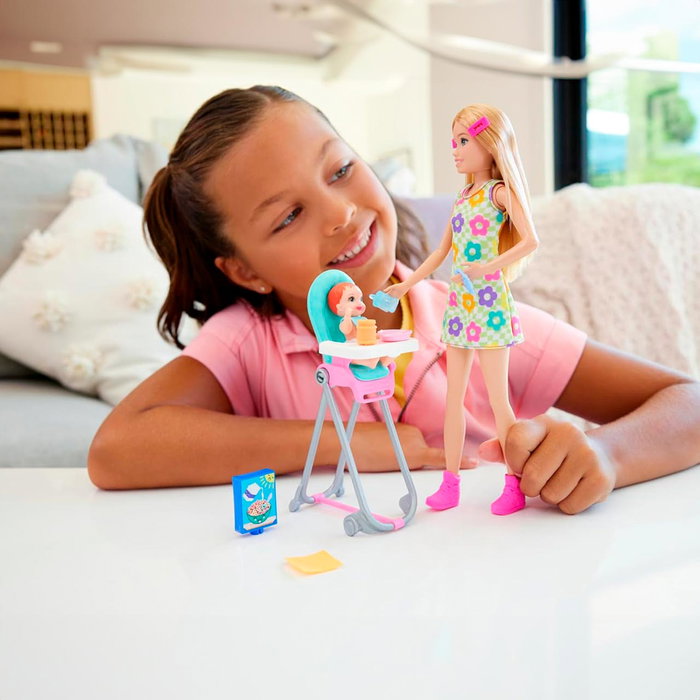 Barbie Skipper Coffret Babysitters Inc avec poupée, bébé et accessoires, bébé change de couleur HTK35