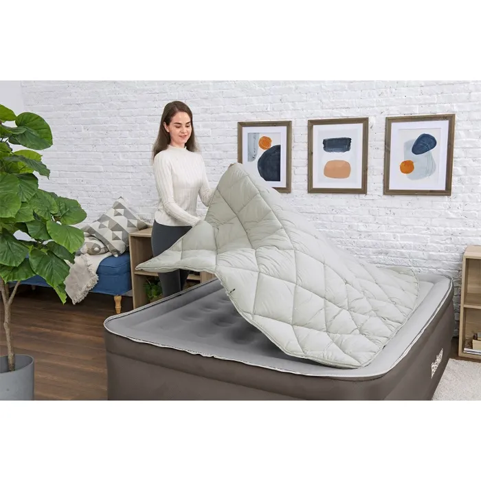 Bestway Matelas gonflable 2 places Tough Guard Fortech, Pompe électrique intégrée, Charge 350 kg, 203 x 152 x 51 cm, Idéal camping intérieur