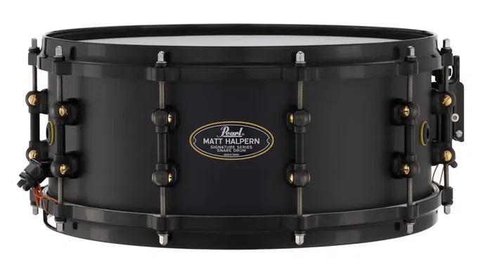 PEARL Caisse claire Signature Matt Halpern 14" x 6" en laiton avec cercles MasterCast et timbre SR-150 PEARL Caisse claire Signature Matt Halpern 14" x 6" en laiton avec cercles MasterCast et timbre SR-150