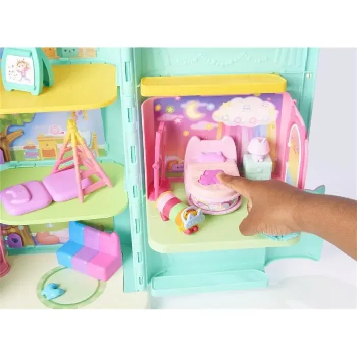 Spin Master Gabby et la Maison magique - Playset Deluxe La Chambre de Polochat, Figurine et Accessoires, Connectible à la Maison, Application Incluse