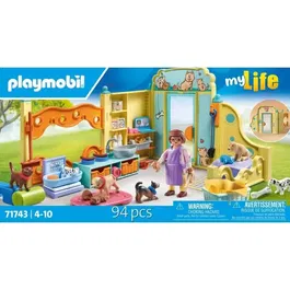 Playmobil 71743 Centre de soin canin My Life - 94 pièces avec 8 chiens et soigneur - Jouet éducatif dès 4 ans