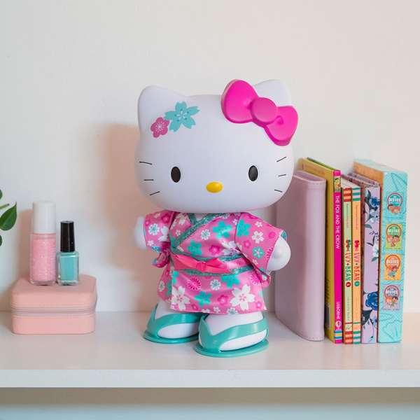 Famosa Figure Hello Kitty Kimono Articulée - 33 cm avec 5 Points d'Articulation