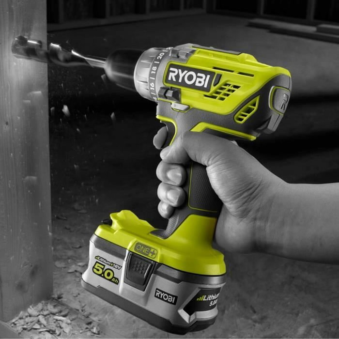 Ryobi Perceuse-visseuse 18V ONE+ 50 Nm Mandrin 13 mm avec batterie 2 Ah Ryobi Perceuse-visseuse 18V ONE+ 50 Nm Mandrin 13 mm avec batterie 2 Ah