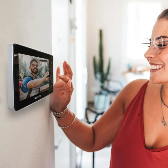 SCS Sentinel VisioFirst 7 - Interphone vidéo filaire avec écran 7 pouces, portée 100 m, 5 mélodies, vision nocturne, garantie 3 ans