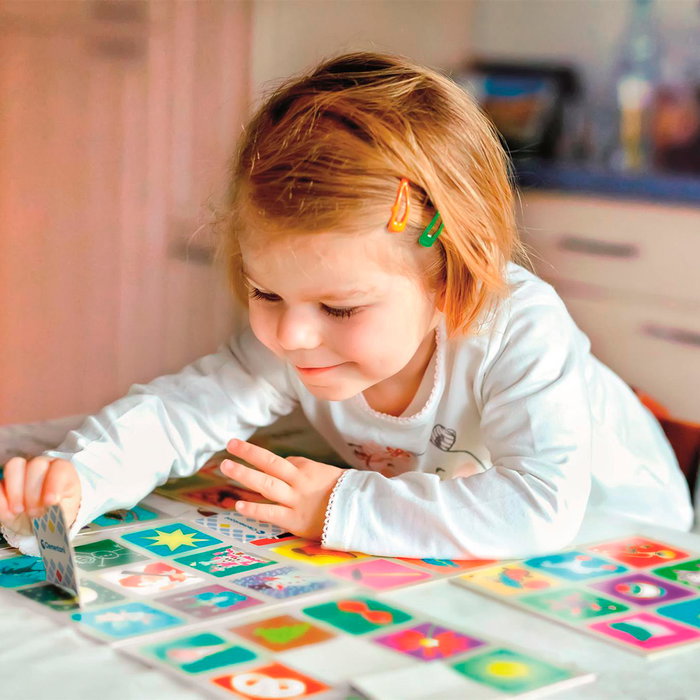 Clementoni Memo Pocket Princesas Disney - Jeu de mémoire et d'observation, 48 fiches, dès 4 ans