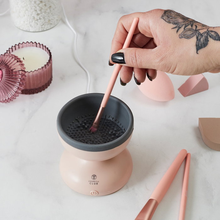 Cosmetic Club Limpiador de cepillos USB en plastique