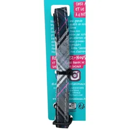 AIMÉ - Collier pour chat - Tartan rose avec tissu jean bleu, fleur en cuir caramel et grelot doré, ajustable et sécurisé