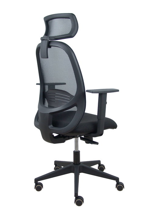 Silla de oficina Cilanco con mecanismo Sincro tapizada con Tela color Negro. Equipada con lumbar 1D, Brazos 1D, Cabecero 2D y Ruedas de parqué