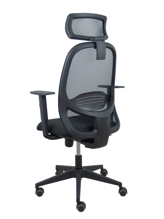 Silla de oficina Cilanco con mecanismo Sincro tapizada con Tela color Negro. Equipada con lumbar 1D, Brazos 1D, Cabecero 2D y Ruedas de parqué