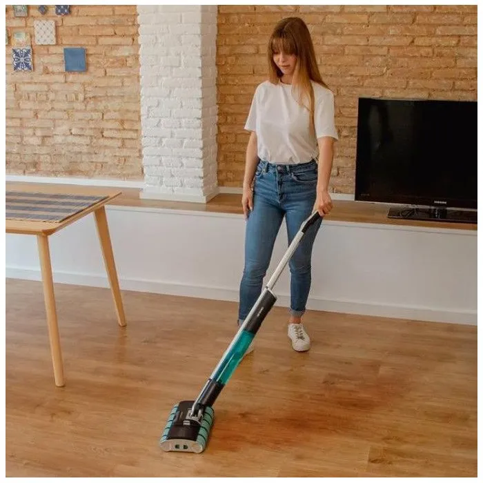 CECOTEC FreeGoWash TwiceSpray - Aspirateur balai laveur avec base d'auto-nettoyage - 60 W - Autonomie 40 min - Réservoir 450 ml - Nettoyage ciblé et homogène - Gris