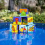 Playgro Blocs de Bain Souples 6 Pièces Multilingue Jeu d'Éveil Motricité Fine +6 Mois