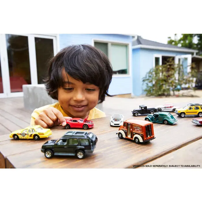 Matchbox - Collection Véhicules à Pièces Mobiles - 6 Répliques Miniatures de Voitures et Camions avec Portes, Capot et Coffre Ouvrants - Dès 3 ans