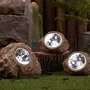 Lumisky ROCKY BROWN - Lot de 3 spots solaires décoratifs en pierre pour jardin et terrasse - LED blanc - Autonomie 8h - Dimensions 19 cm, 13 cm et 11.4 cm