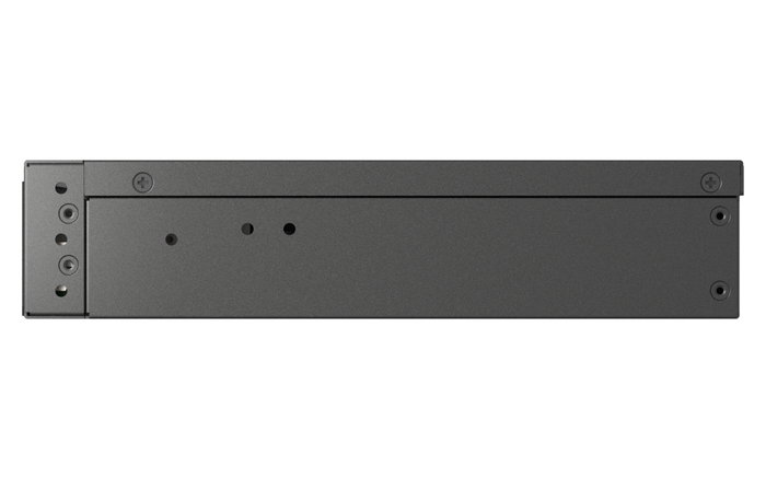 Qnap QSW-M3216R Switch 18 ports (8x 10G RJ-45 et 8x 10G SFP+)