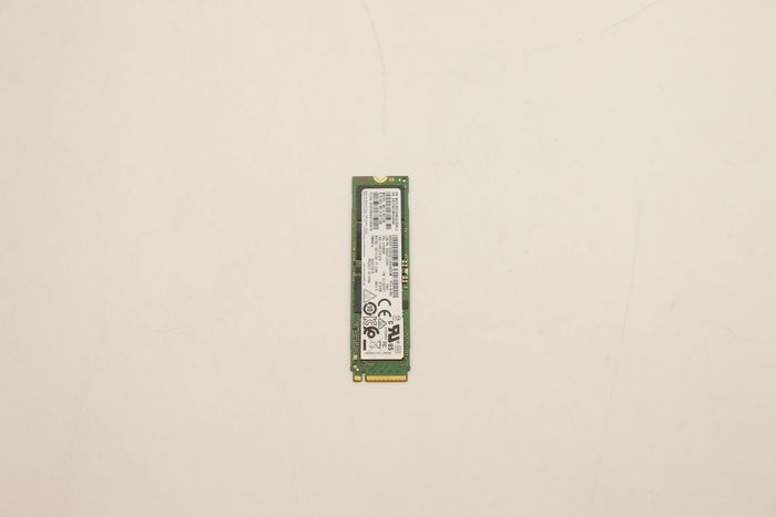 Lenovo SSD M.2 NVMe PCIe 512 Go, vitesse lecture 3500 Mo/s, ecriture 2900 Mo/s, endurance 300 TBW, cryptage AES-256, garantie 5 ans