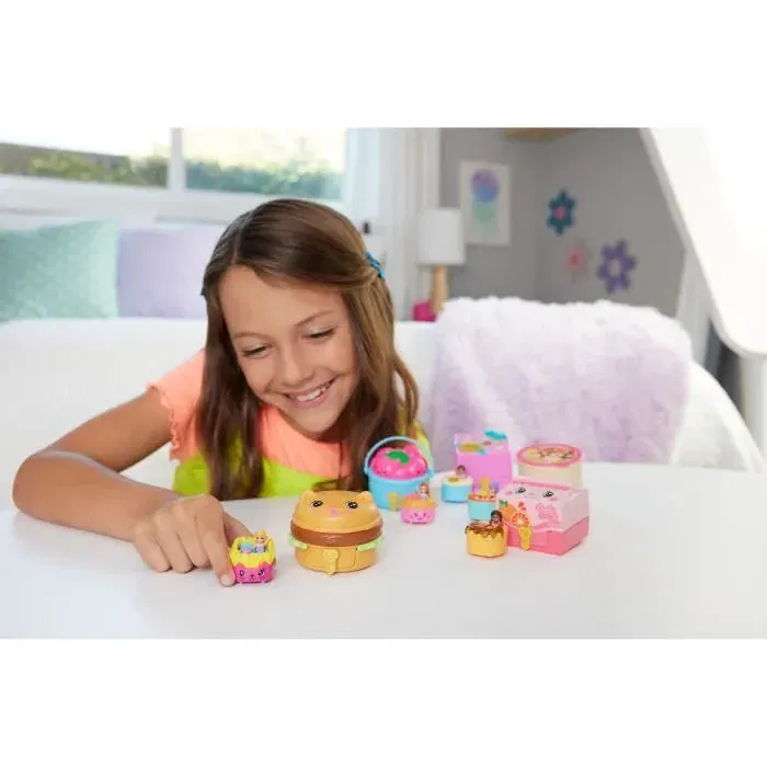 Polly Pocket - Coffret Multifacettes Voitures Et Mini-Figurines JCR44 Modèle Aléatoire, Figurine Surprise, 3 Accessoires, Jeu Enfant Dès 4 Ans