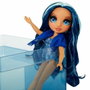 Rainbow High Skyler (Bleue) - Poupée mannequin articulée Swim & Style
