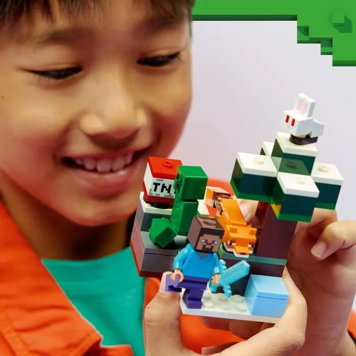 Lego Minecraft 21583 Les Aventures de Steve dans la Taiga - Jeu de Construction Créatif avec Figurine et Creeper