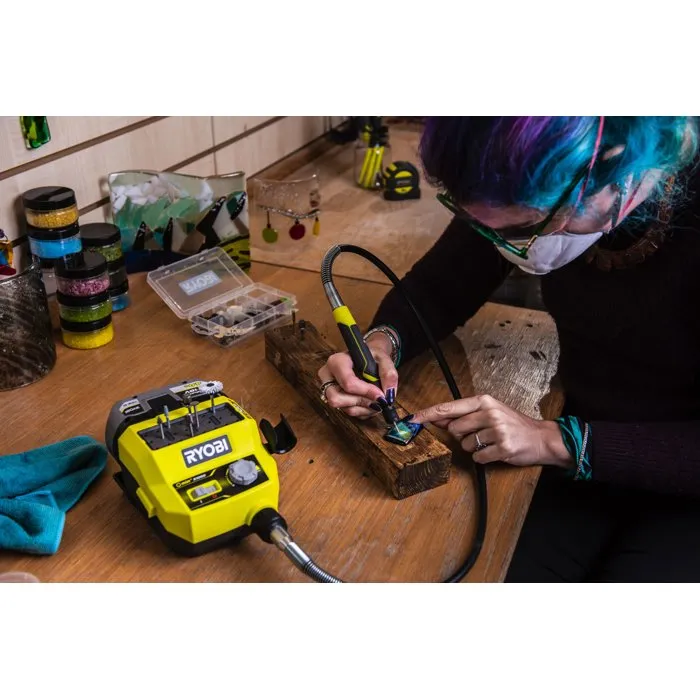 Ryobi Mini-outil 18V ONE+ RRTS18-0A35 - Gravure et ponçage Ryobi Mini-outil 18V ONE+ RRTS18-0A35 - Gravure et ponçage