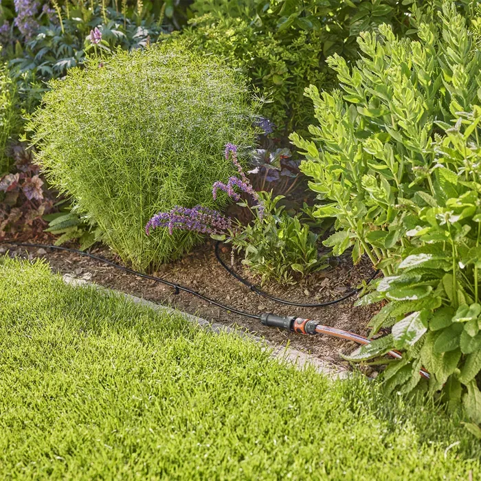 Gardena Kit complet d'arrosage goutte à goutte Micro-Drip Taille S - Système auto-nettoyant, ligne jusqu'à 100 m, Réf. 13010-20