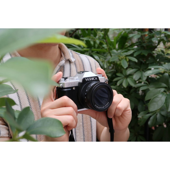 Yashica FX-D 300