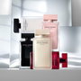 Narciso Rodriguez For Her - Eau de Parfum Pure Musc Blanc - Vaporisateur 50 ml - Parfum Femme Lumineux aux Notes de Fleurs Blanches, Vanille et Bois