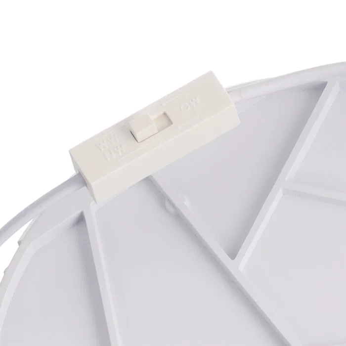 Lifud Downlight LED 50W 4 CCT 140LM/W UGR17 avec driver Flicker Free Lifud Downlight LED 50W 4 CCT 140LM/W UGR17 avec driver Flicker Free
