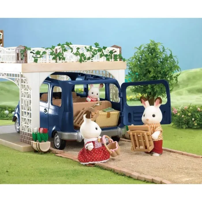 Sylvanian Families Monospace 7 Places - Voiture avec Portes Ouvrantes et Banquettes Transformables en Lit - Figurines Miniatures Sylvanian Families Monospace 7 Places - Voiture avec Portes Ouvrantes et Banquettes Transformables en Lit - Figurines Miniatures