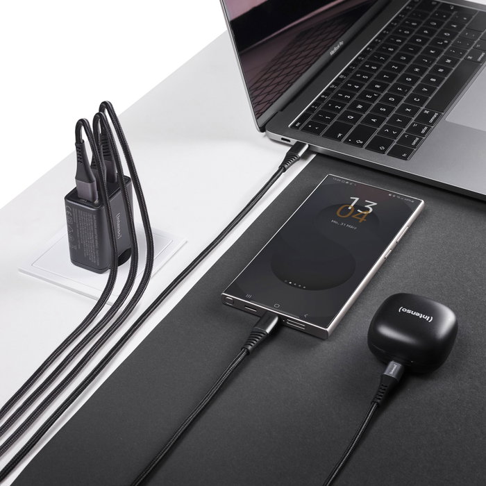 Intenso Chargeur mural GaN W65ACC 2x USB Type-C et 1x USB Type-A 65W Intenso Chargeur mural GaN W65ACC 2x USB Type-C et 1x USB Type-A 65W