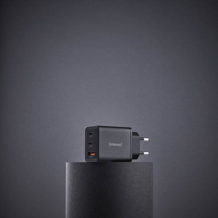 Intenso Chargeur mural GaN W65ACC 2x USB Type-C et 1x USB Type-A 65W Intenso Chargeur mural GaN W65ACC 2x USB Type-C et 1x USB Type-A 65W