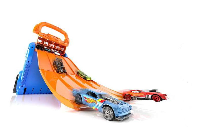 Hot Wheels Coffre de transport et lanceur 2 en 1 avec 4 pistes et capacité pour 20 voitures - Version espagnole