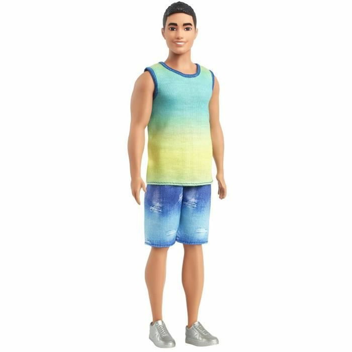Barbie Ken Fashionista avec débardeur dégradé et short en jean