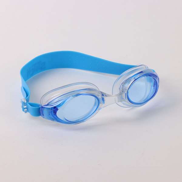Cerdá Set de Serviette et Lunettes de Natation Stitch - Dimensions: 24.0 x 34.0 x 6.0 cm - Age Minimum Recommandé: 6 ans - Couleur: Bleu