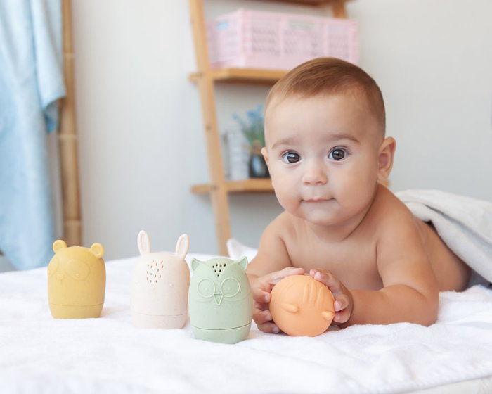 KioKids - Juego de 4 Animalitos Antimoho pour le Bain - Jouets de Bain Démontables pour Bébé (+3 Mois) en PVC et Fibre de Blé - 5-6 cm - Multicolore