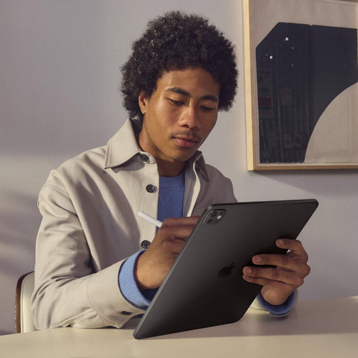 Apple iPad Pro 13 (M5) Wi-Fi + Cellular 512 Go - Noir Sidéral