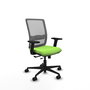 Chaise Haches Synchrone/Traslack tissu Vert pistache Maille Gris Base en nylon noir Accoudoir 2D Sans appui-tête Roulettes 65mm nylon