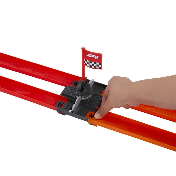 Hot Wheels JKM88 Ensemble véhicule de course et piste Formule 1, coffret avec piste de lancement à deux voies et voitures licenciées, multicolore