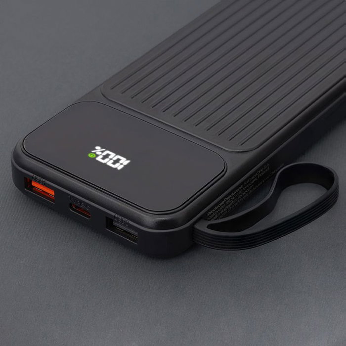 FOREVER Powerbank Maxlife 10000 mAh avec écran et charge rapide 22,5W PD QC