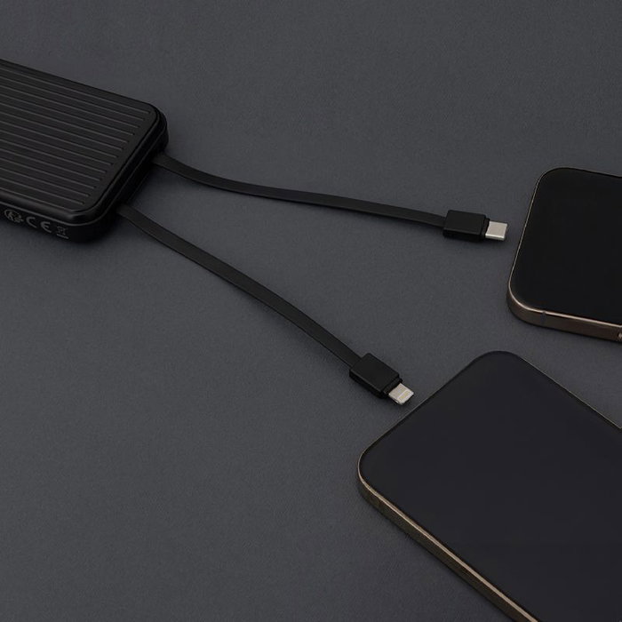 FOREVER Powerbank Maxlife 10000 mAh avec écran et charge rapide 22,5W PD QC