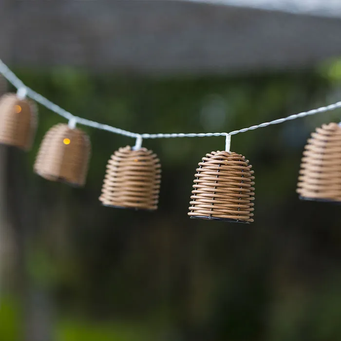 Lumisky - Guirlande Solaire LED Extérieure/Intérieure, 10 Abat-jour en Rotin, 3,8m, IP44, Autonomie 8h, Blanc Chaud