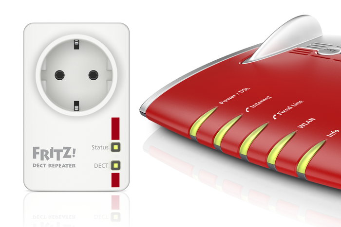 Fritz Extenseur de Couverture DECT FRITZ!DECT Repeater 100, Compatible Standard GAP, HD, Jusqu'à 300m Extérieur, Prise Intégrée 2300W