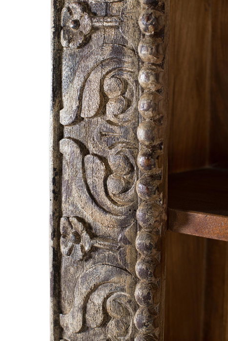 GINER Y COLOMER, Bibliothèque en bois de manguier avec finition vieillie, 183 cm, 4 étagères, motifs floraux sculptés à la main