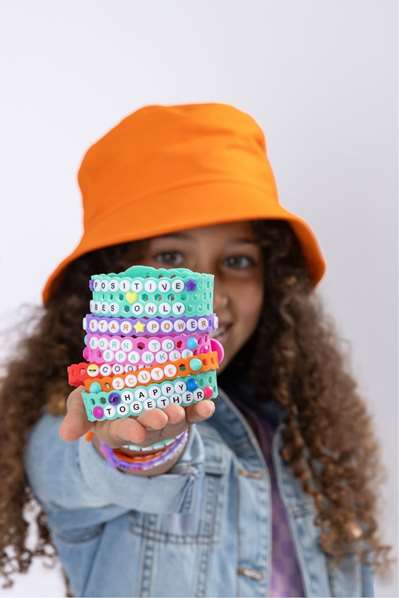 Bizak - Set de 12 bracelets parfumés Jelly Bands à décorer - Assortiment