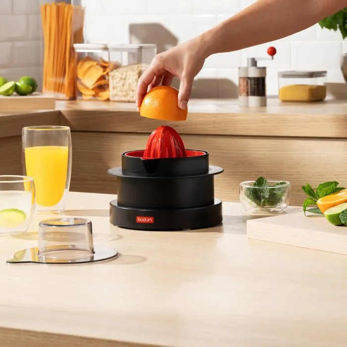 Bodum ETTORE Presse-agrumes électrique 30 W - Réservoir 350 ml - Noir - Pour jus frais et vitamines