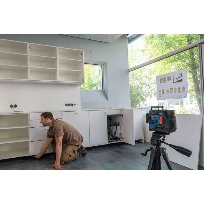 Bosch Professional Laser à ligne GLL 12V-100-33 CG - 3 lignes 360° - Alimentation Dual Power (batterie 12V ou piles AA) - Indice de protection IP65