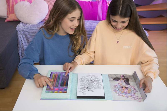 Kids Euroswan Set de coloriage Mandalas Wow Generation avec feutres, stylos, aquarelles pailletées et livre de 40 pages dès 3 ans Kids Euroswan Set de coloriage Mandalas Wow Generation avec feutres, stylos, aquarelles pailletées et livre de 40 pages dès 3 ans