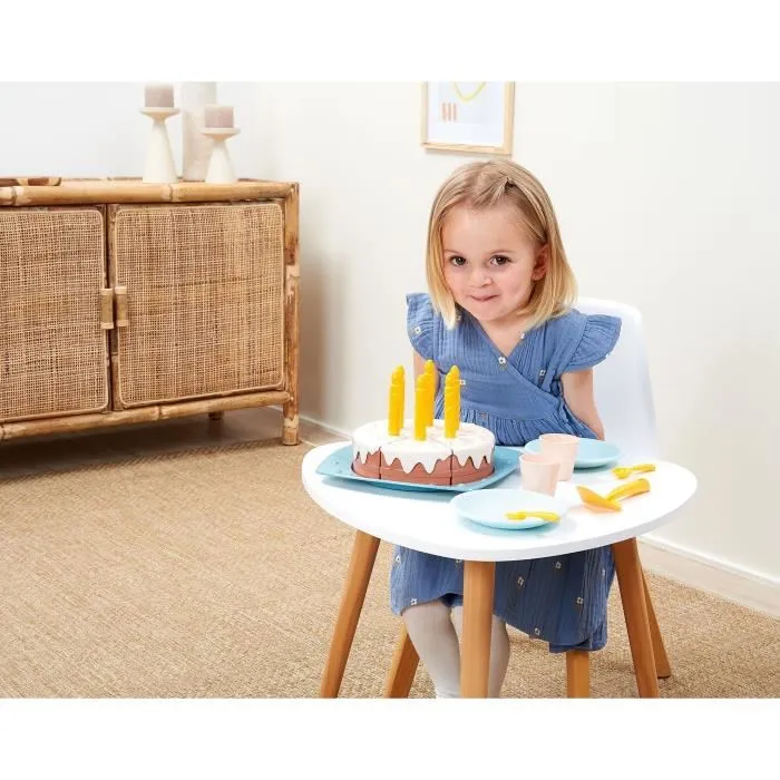 Ecoiffier 1680 Gâteau d'anniversaire Vert Azur - Jeu d'imitation avec 6 parts, 6 bougies, plat, verres, assiettes, cuillères - Jouet en plastique de qualité supérieure