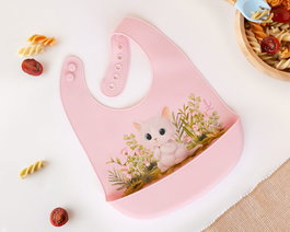 KioKids Babero Biberon Silicona - Bavoir en silicone imperméable avec poche attrape-miettes, design chat rose, réglable, facile à nettoyer - Kiokids