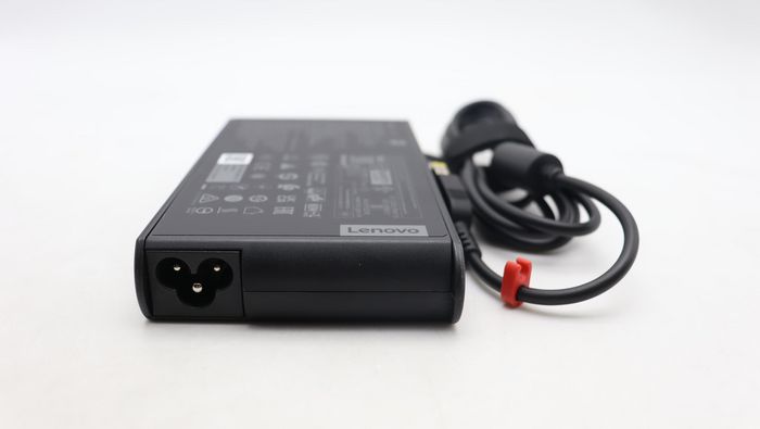 Lenovo Alimentation secteur 170W 20V Slim Tip pour PC portable Lenovo - Adaptateur AC fin et portable